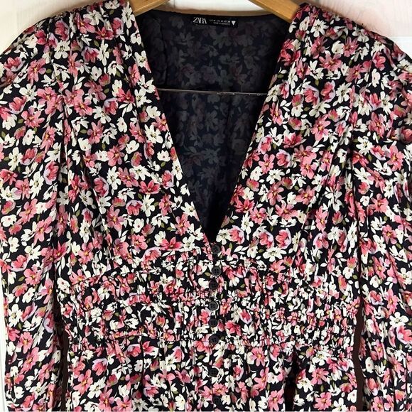 Zara Basic Fully Lined All Over Floral Shirred A-Line Dress Size Medium - Picture 4 of 10